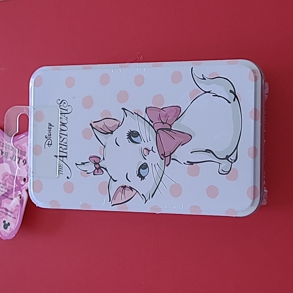 Disney Aristocats 6 Flavored Lip Balms New